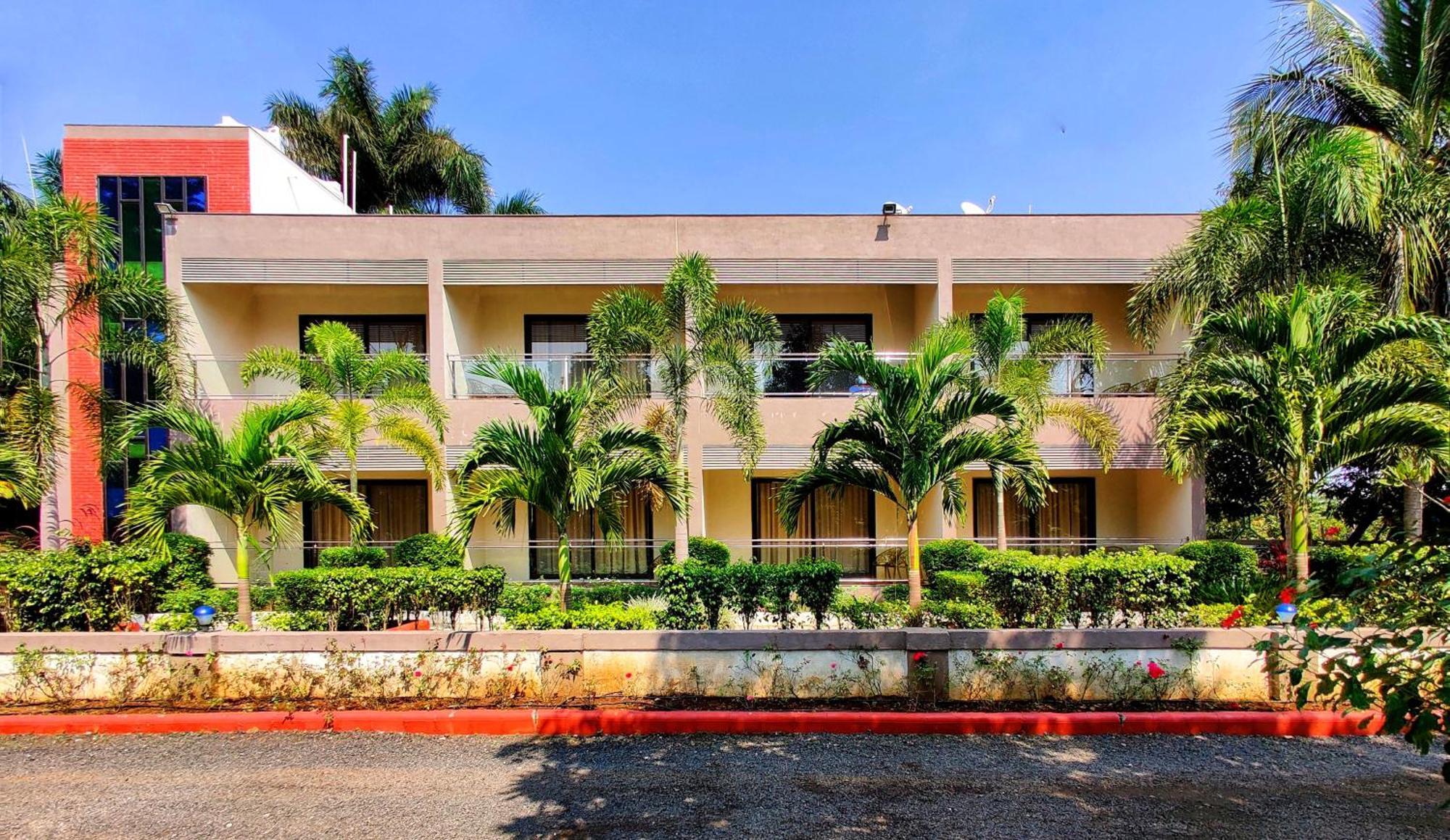 Hotel Anil Farmhouse Gir Jungle Resort Gírský les Exteriér fotografie