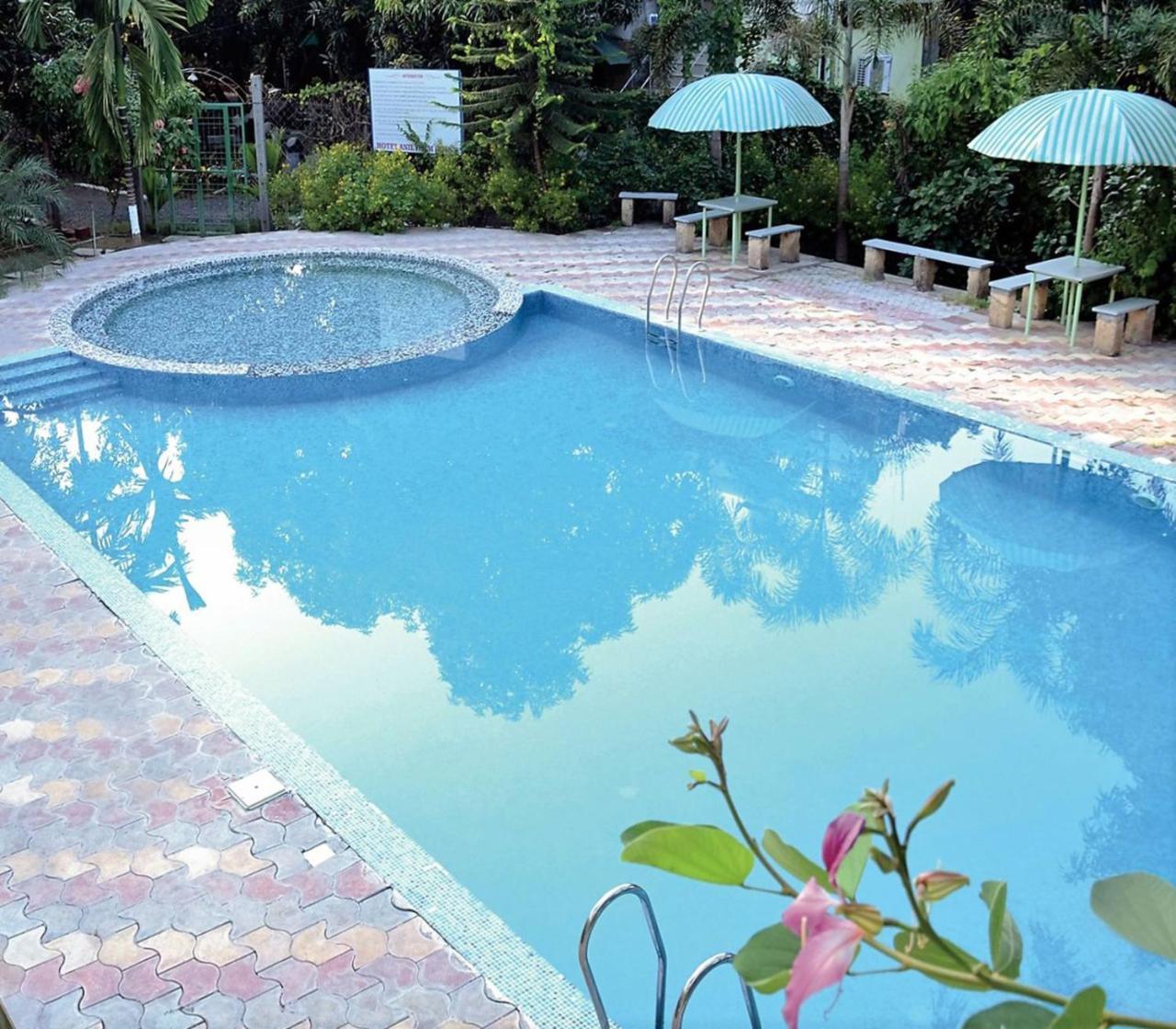Hotel Anil Farmhouse Gir Jungle Resort Gírský les Exteriér fotografie